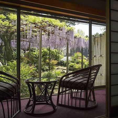 Hotel Nanzanso Izunokuni Buitenkant foto
