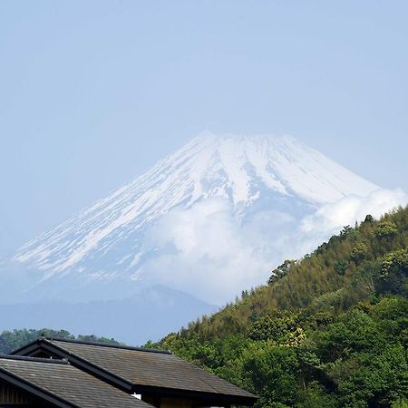 Hotel Nanzanso Izunokuni Buitenkant foto