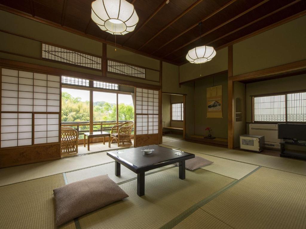 Hotel Nanzanso Izunokuni Kamer foto