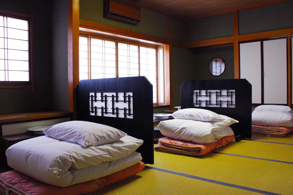 Hotel Nanzanso Izunokuni Buitenkant foto