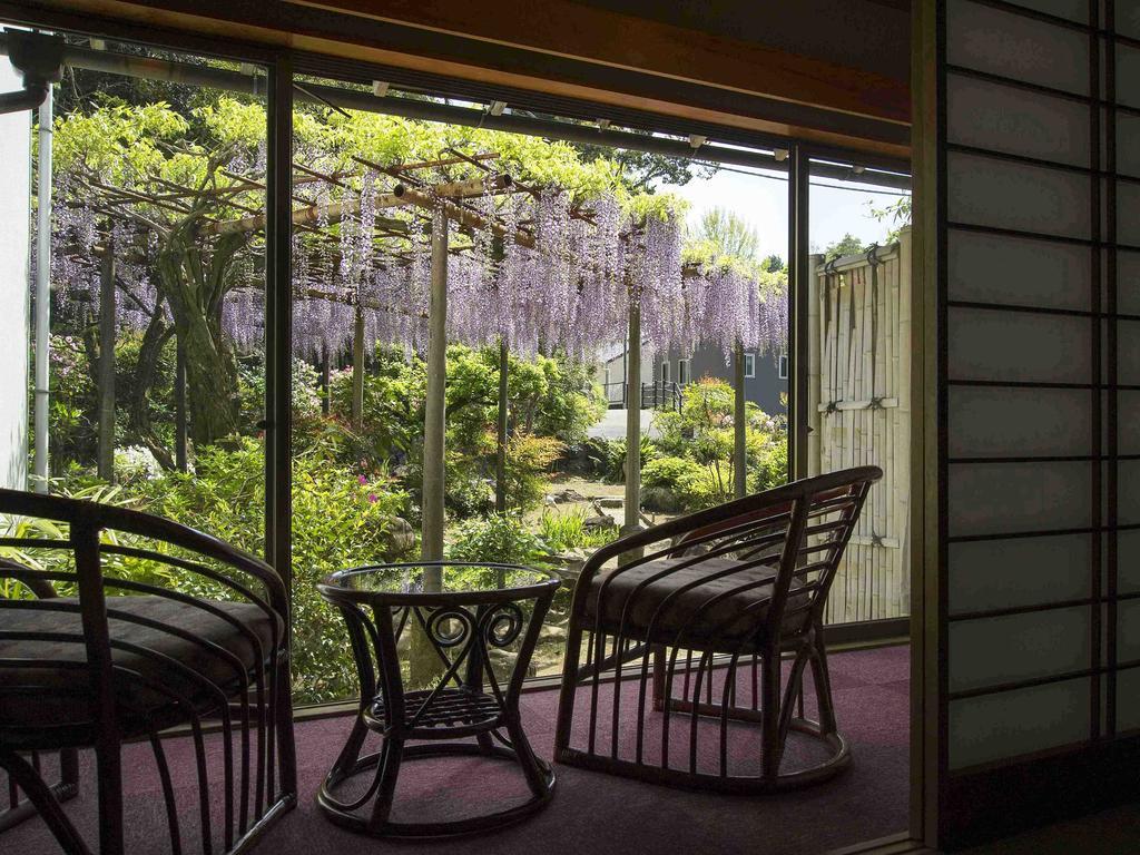 Hotel Nanzanso Izunokuni Buitenkant foto